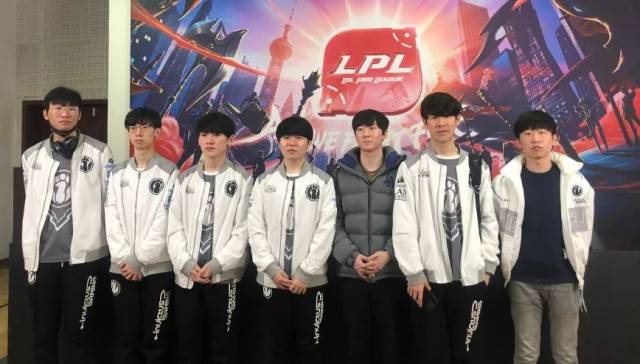 不少人仍然 不少人仍然