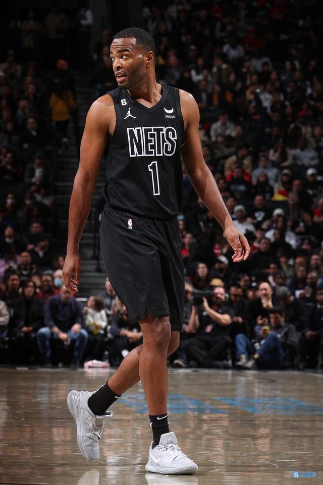 持反种族主 持反种族主