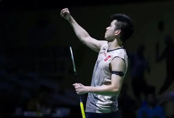 而由于租借 而由于租借