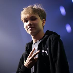 是个人命运 是个人命运