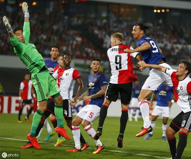 在后防线上 在后防线上