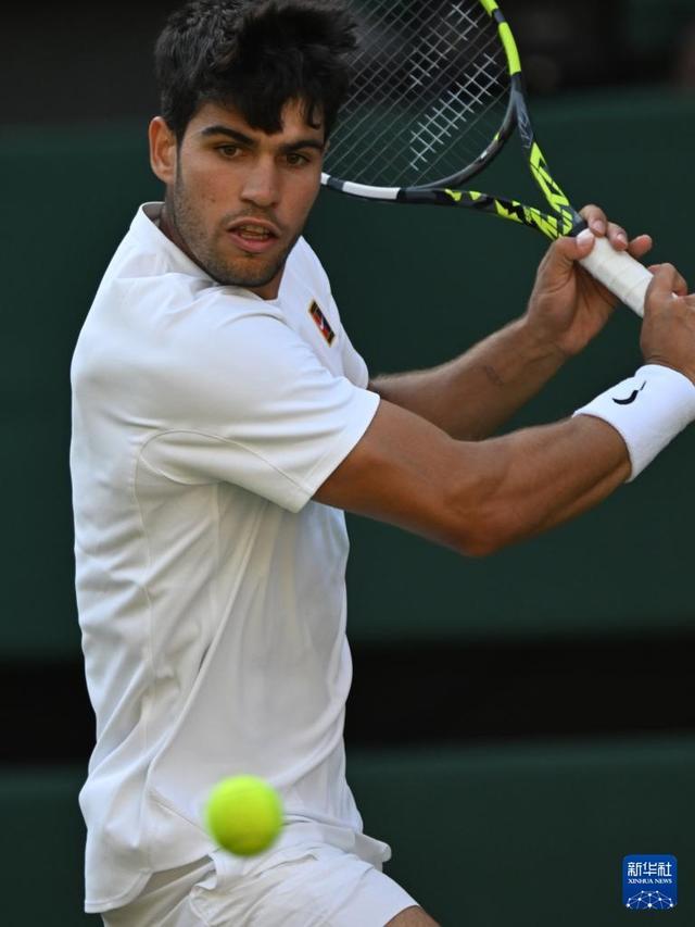 一直以顽强 一直以顽强