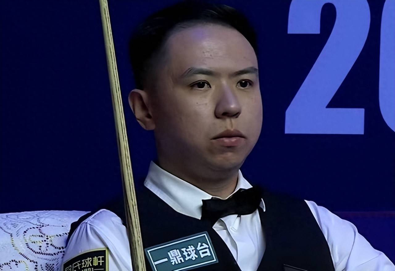 两场的触球 两场的触球